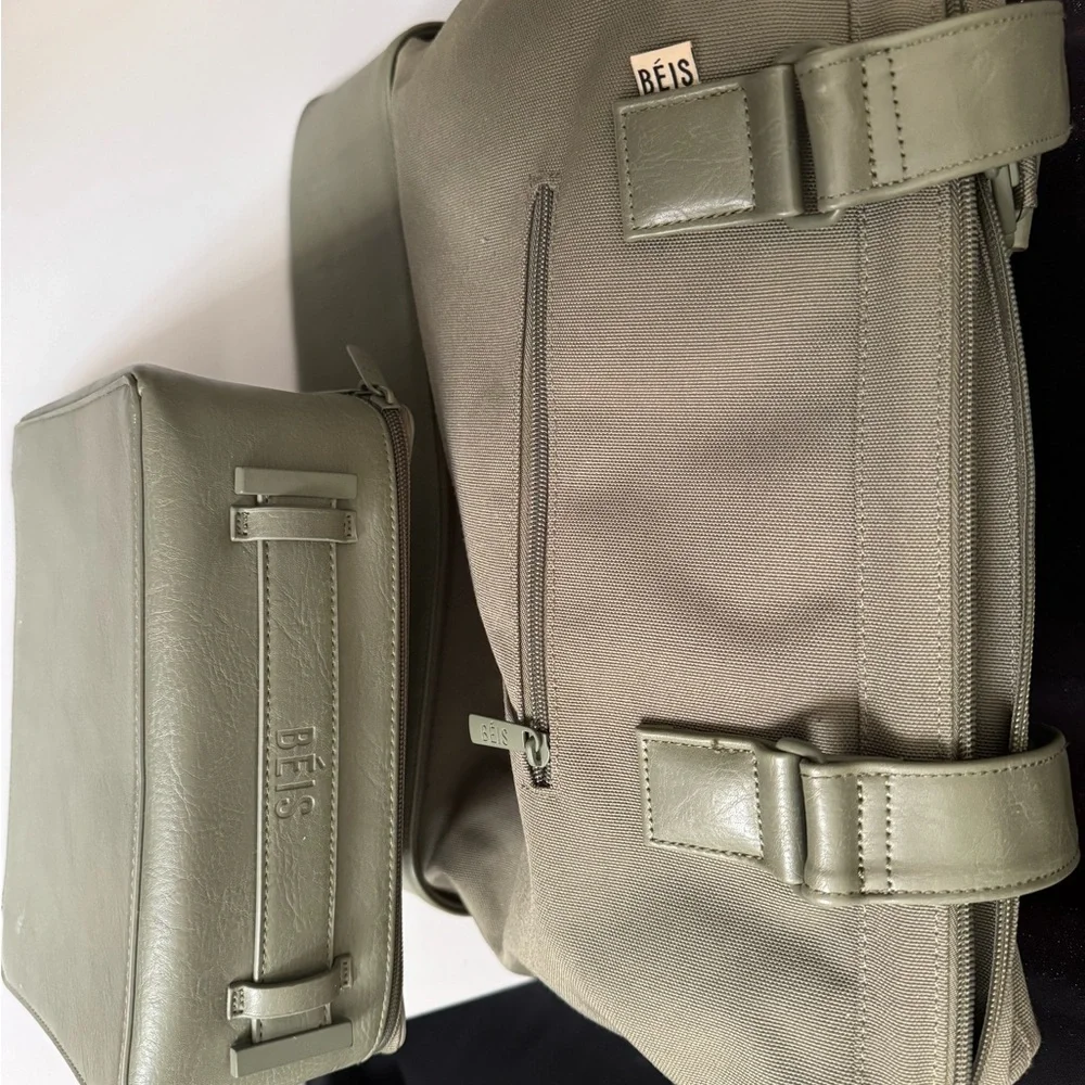 Beis mini weekender and cosmetic case - Picture 2 of 7